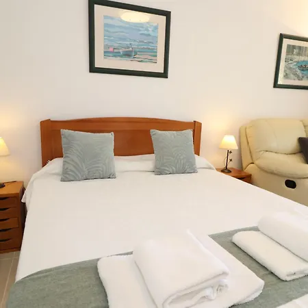 Camelia 52 - Sao Rafael, Apartment *